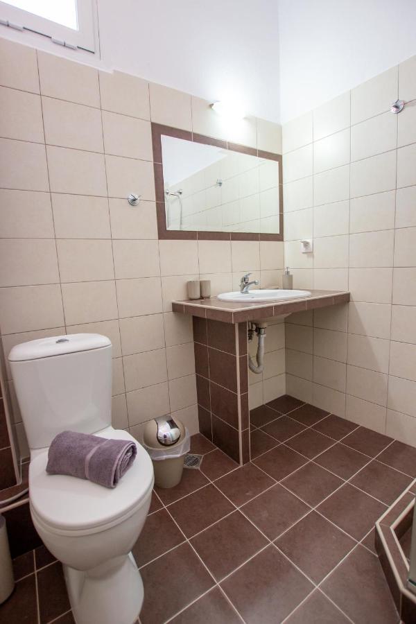 Anassa Apartments Asproválta Eksteriør bilde
