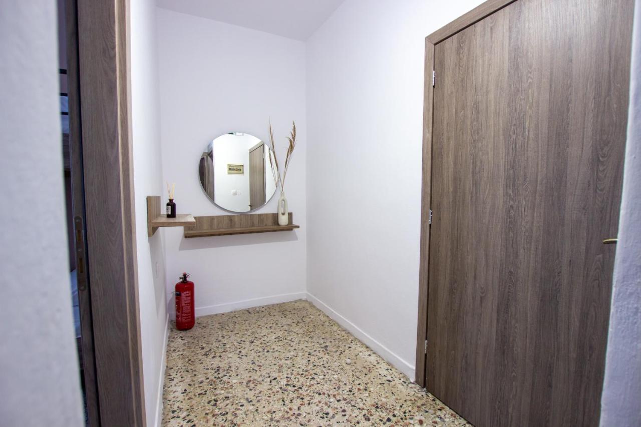 Anassa Apartments Asproválta Eksteriør bilde
